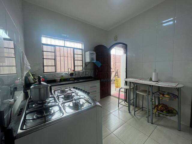 Casa para Venda em Caraguatatuba - 3