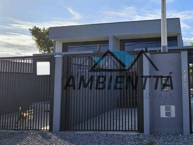 Casa para Venda em Caraguatatuba - 2