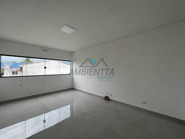 Sala para Locação em Caraguatatuba - 2