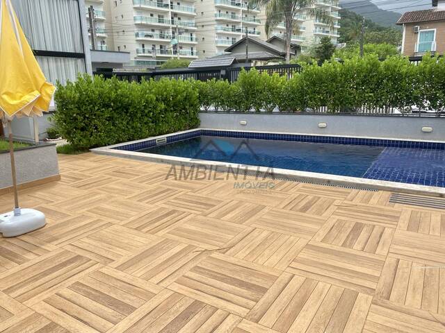 Casa para Venda em Caraguatatuba - 3