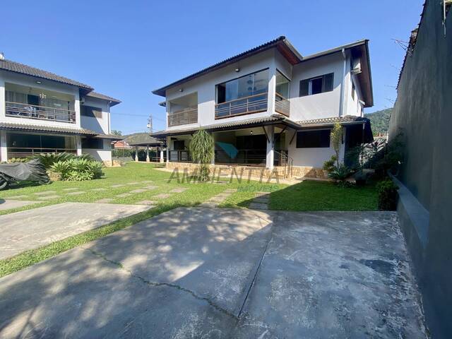 #1008 - Casa para Venda em Caraguatatuba - SP