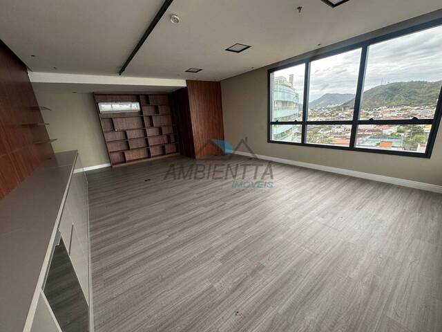 #1041 - Sala para Locação em Caraguatatuba - SP