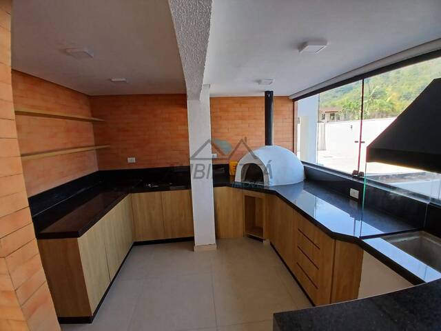 Apartamento para Venda em Caraguatatuba - 5