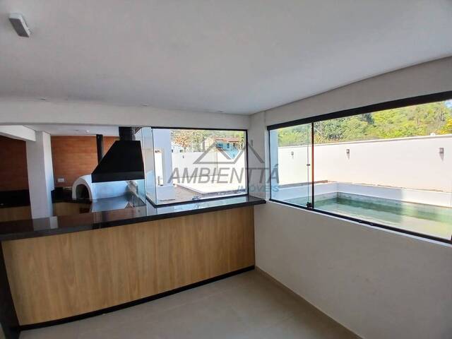 Apartamento para Venda em Caraguatatuba - 5