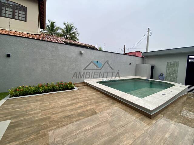 Casa para Venda em Caraguatatuba - 5