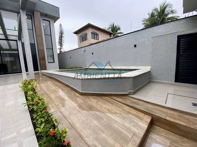 Casa para Venda em Caraguatatuba - 4