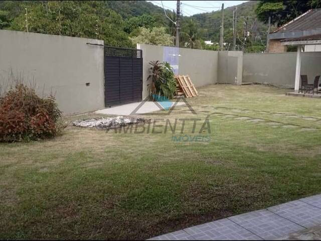 #1134 - Casa para Locação em Caraguatatuba - SP