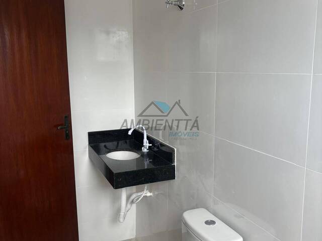 Sobrado para Venda em Caraguatatuba - 5