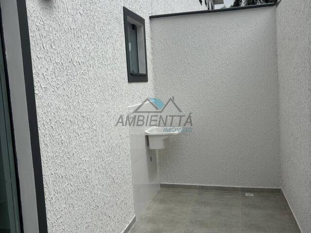 Sobrado para Venda em Caraguatatuba - 4