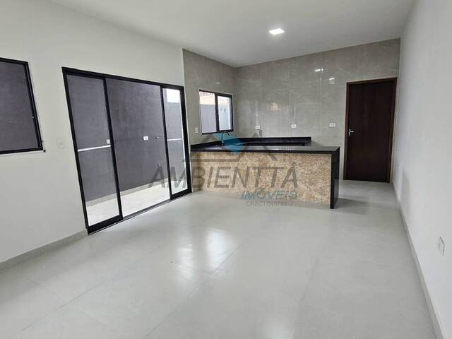 #1148 - Casa para Venda em Caraguatatuba - SP