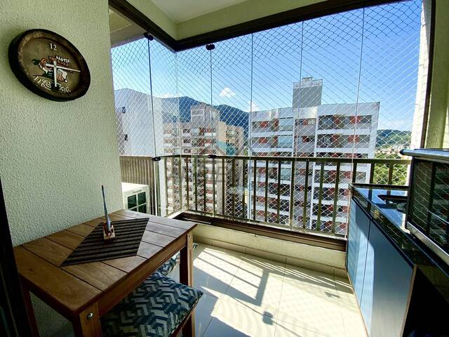 Apartamento para Venda em Caraguatatuba - 2