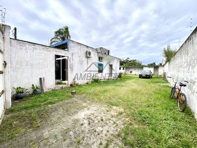 Casa para Venda em Caraguatatuba - 3